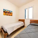 Con Piscina Maracuja -